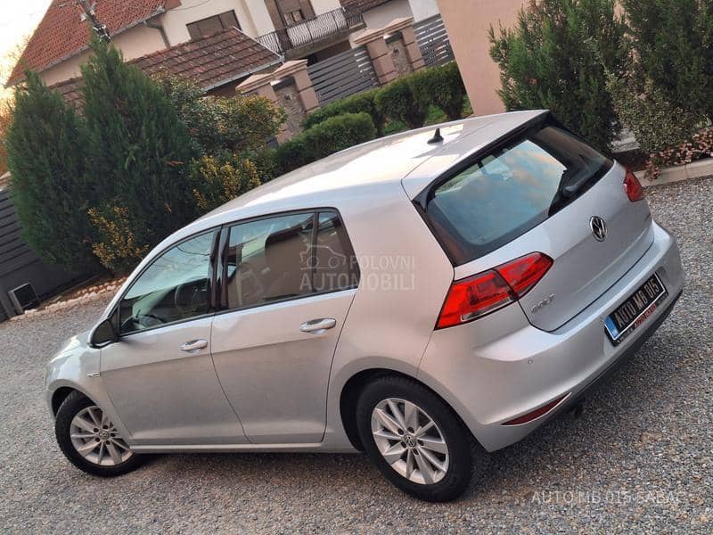 Volkswagen Golf 7 1.6 TDI BLUEMOTION