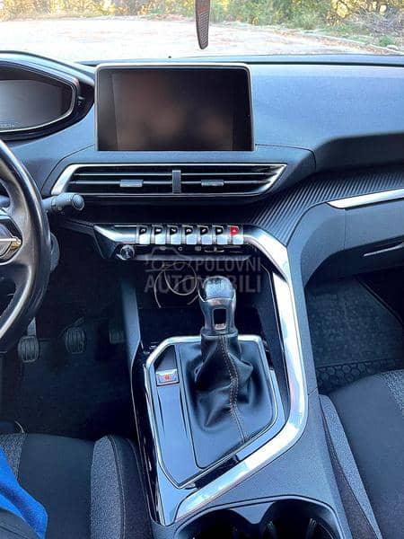 Peugeot 3008 1.6 Allure