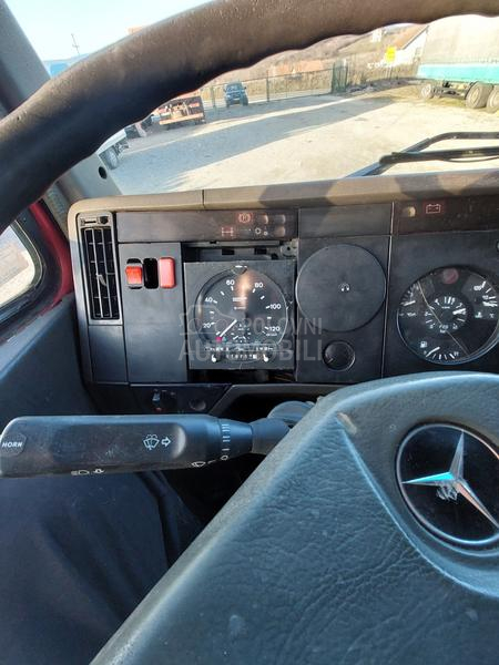 Mercedes Benz 1735