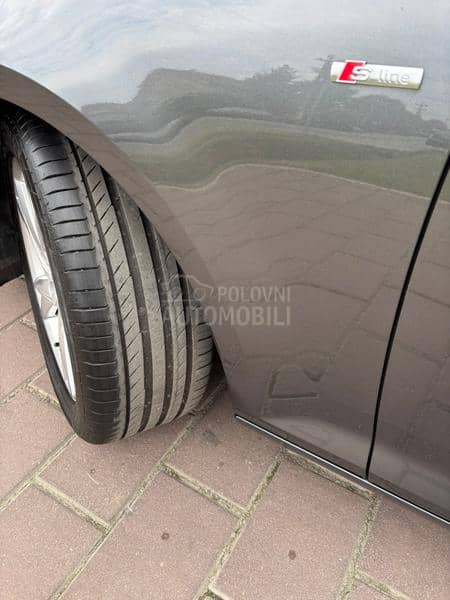 Audi A4 20TDI S-LINE AT MTRX