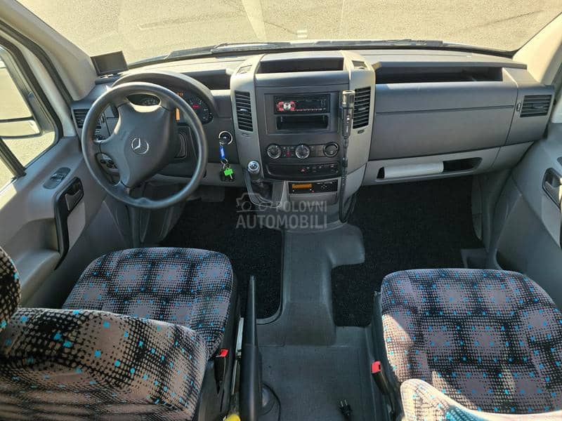 Mercedes Benz Sprinter 516
