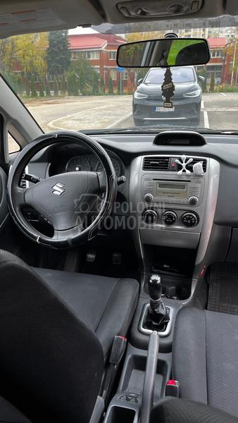 Suzuki Liana 1.6 4x4 VVTi 16V