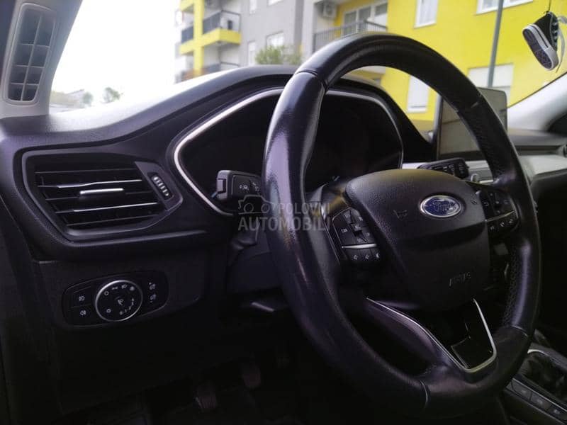 Ford Focus 1.5 dci NAV/LED