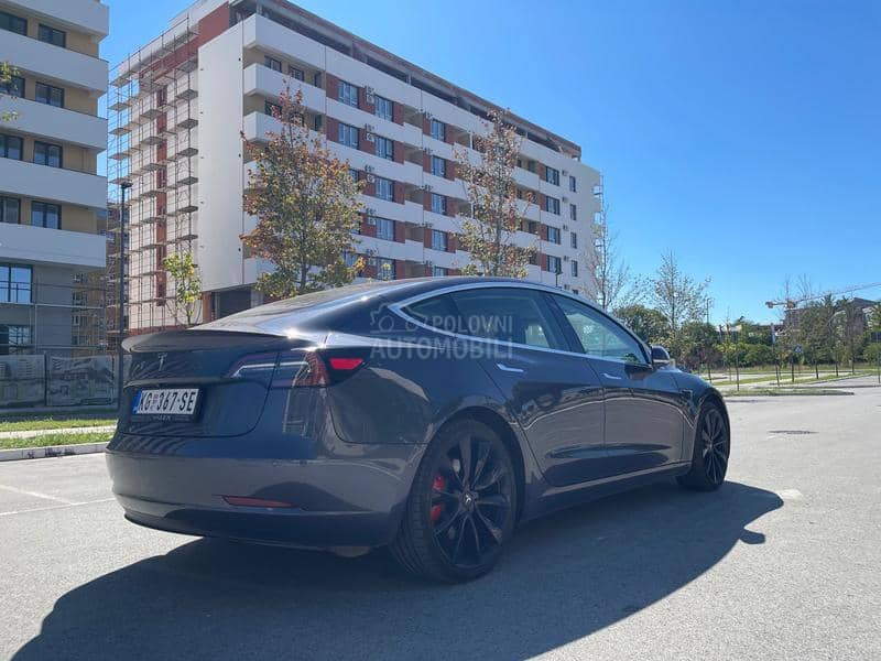 Tesla Model 3 Performance