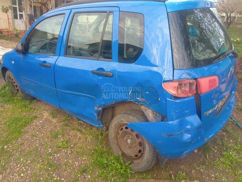 Mazda 2 