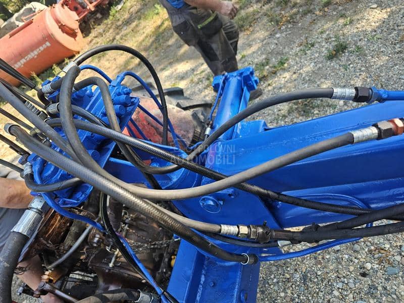 Djuro Djaković utovarivač grajfer