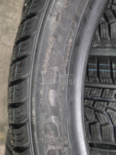 Hankook 195/45 R18 Zimska