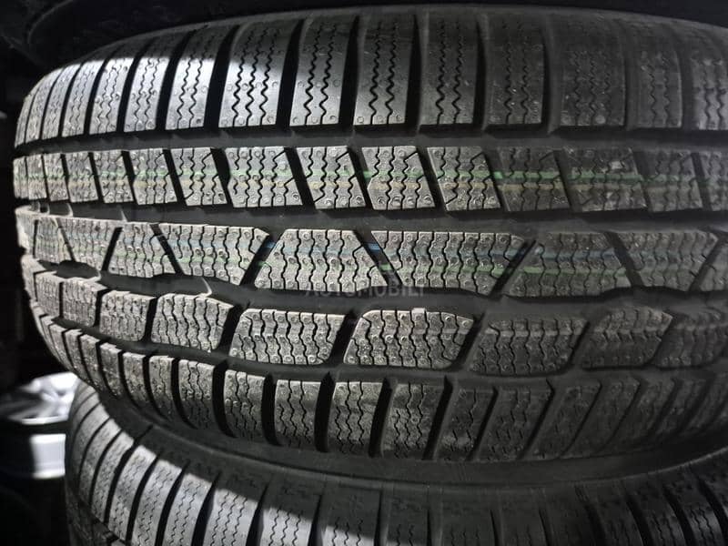 Continental 215/60 R16 Zimska