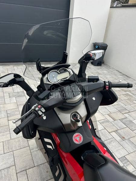 BMW C650GT