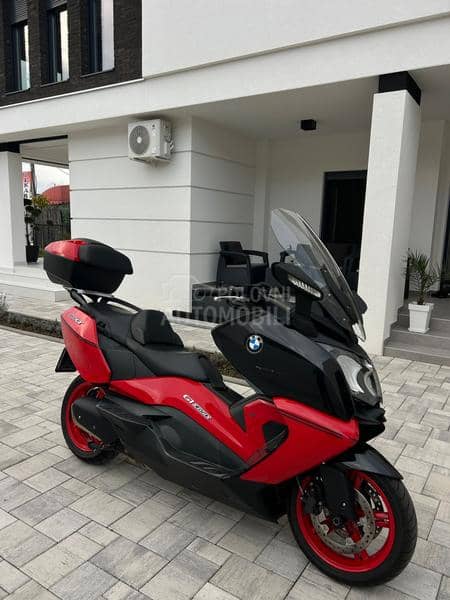 BMW C650GT