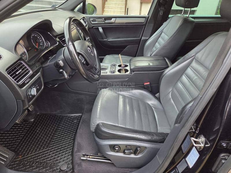 Volkswagen Touareg 3.0 TDI R LINE