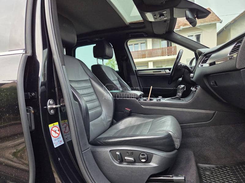 Volkswagen Touareg 3.0 TDI R LINE