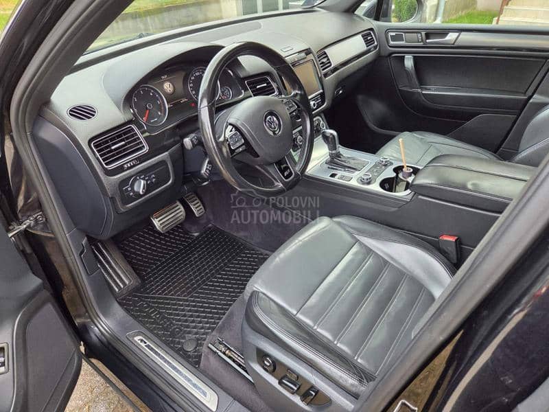 Volkswagen Touareg 3.0 TDI R LINE