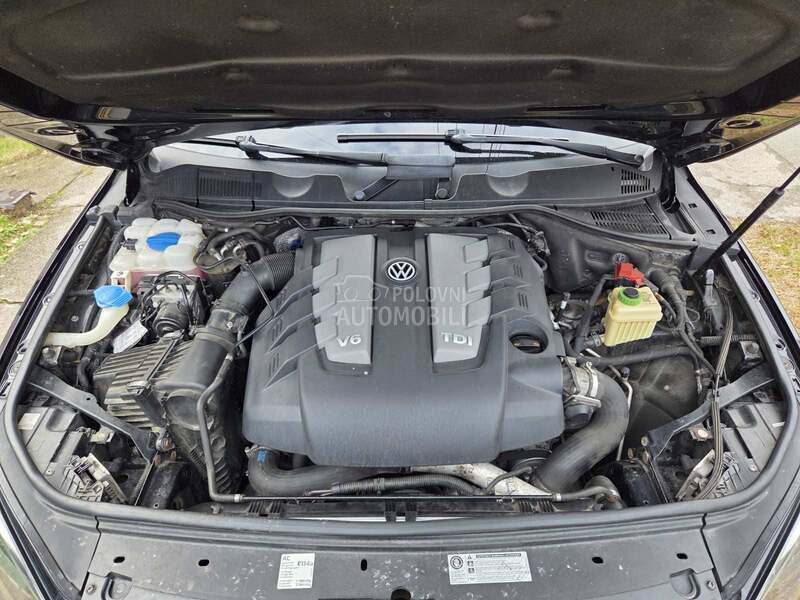 Volkswagen Touareg 3.0 TDI R LINE