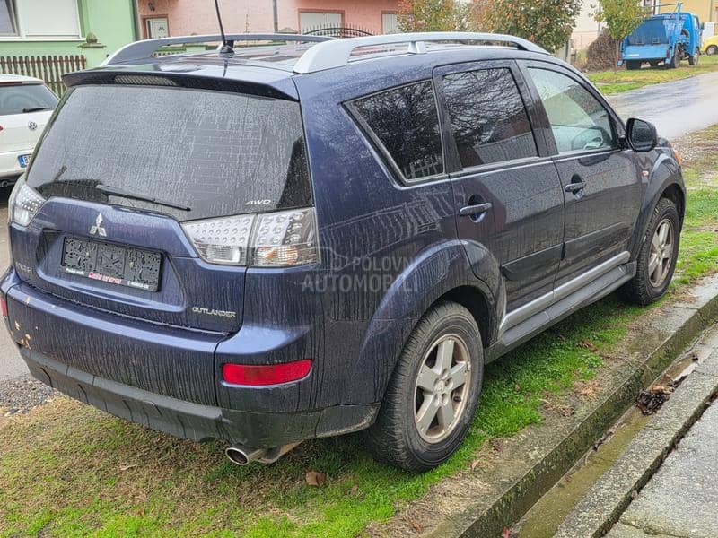 Mitsubishi Outlander 2.4b TNG 4X4