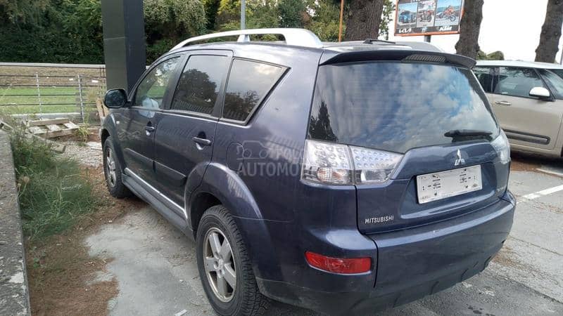 Mitsubishi Outlander 2.4b TNG 4X4