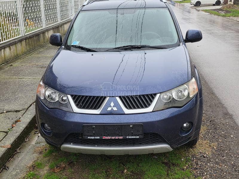 Mitsubishi Outlander 2.4b TNG 4X4