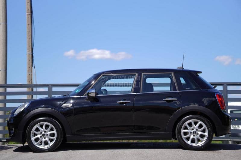MINI Cooper 1.5 5 door