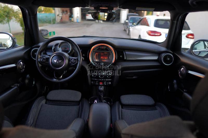 MINI Cooper 1.5 5 door
