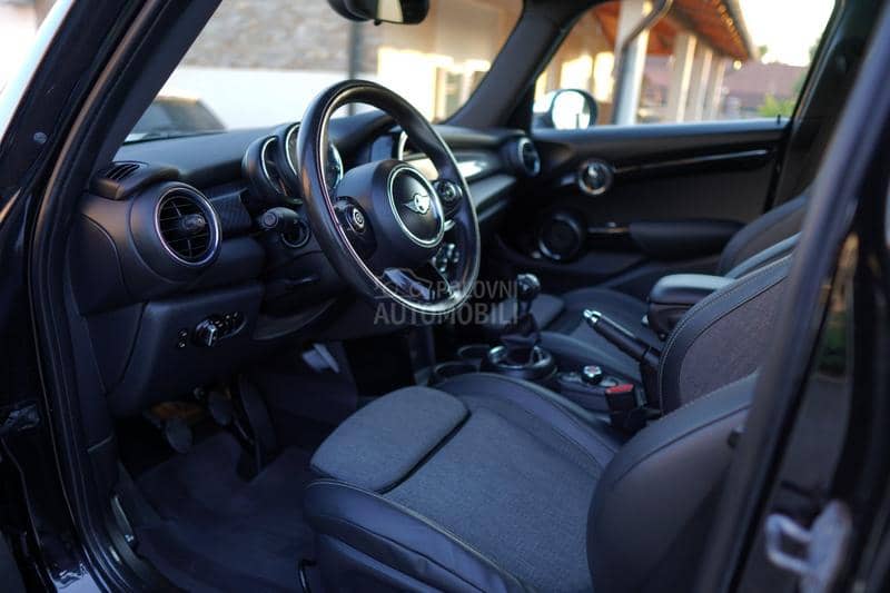 MINI Cooper 1.5 5 door