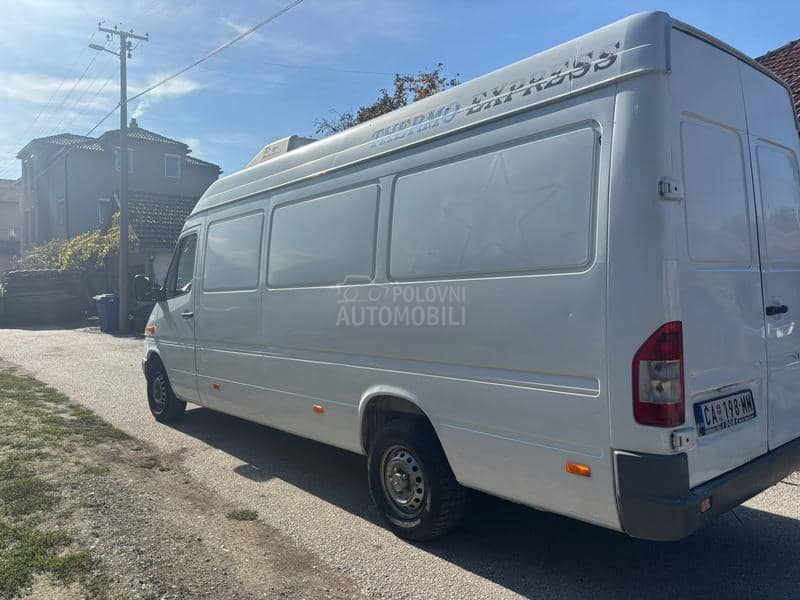 Mercedes Benz Sprinter 