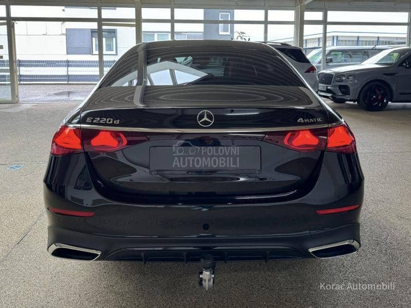 Mercedes Benz E 220 d 4M 2xAMG PANO