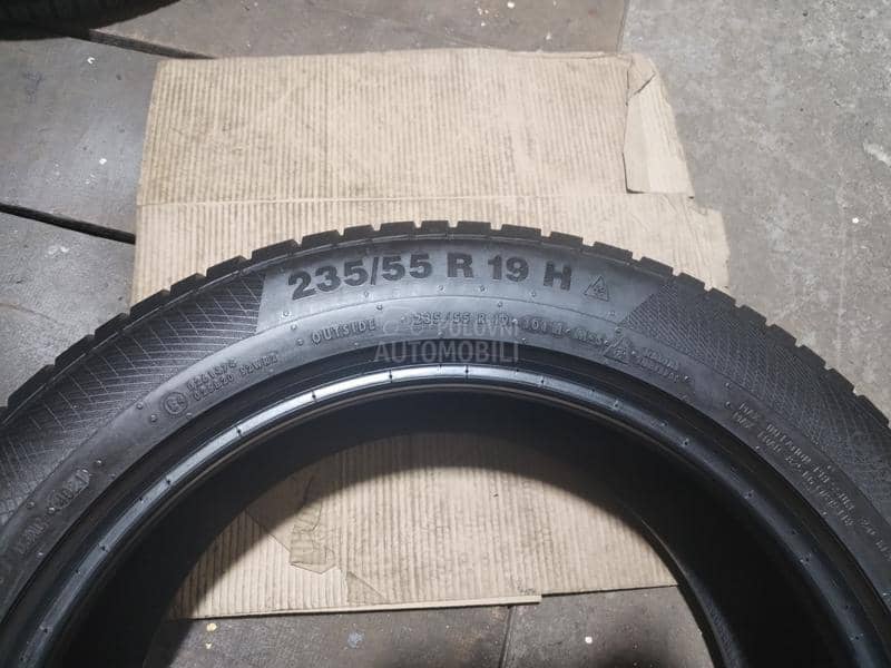 Continental 235/55 R19 Zimska