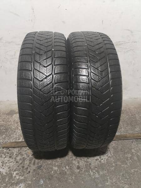 Pirelli 215/65 R16 Zimska