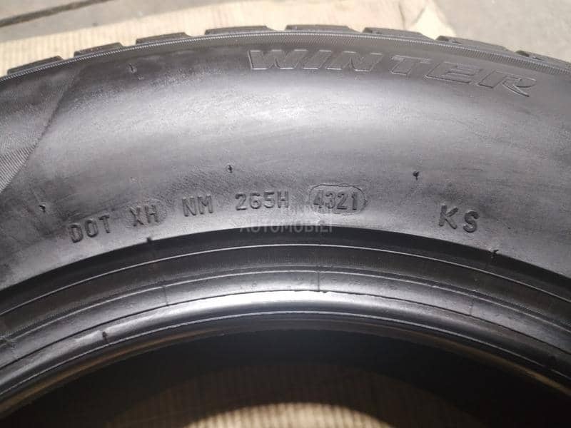 Pirelli 215/65 R16 Zimska