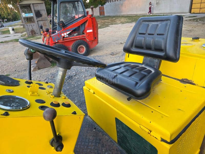 Wacker Vibromax 1700kg