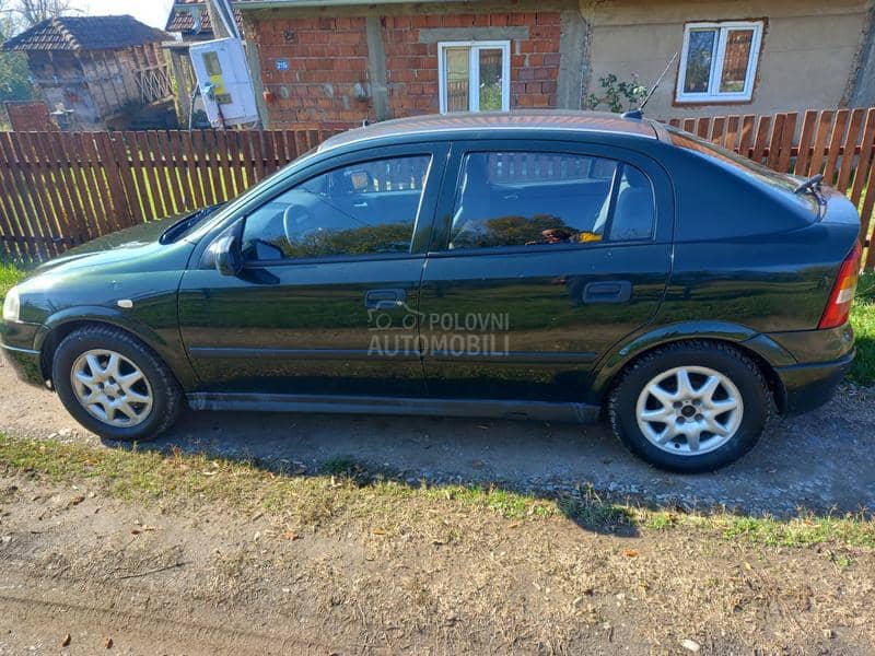 Opel Astra G 1.7