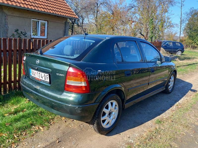 Opel Astra G 1.7