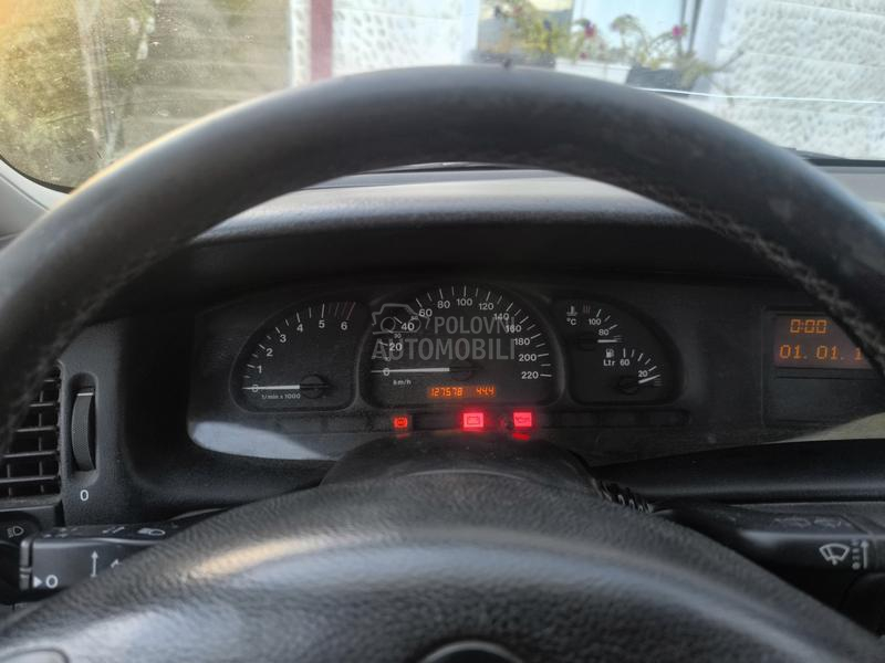 Opel Vectra B 