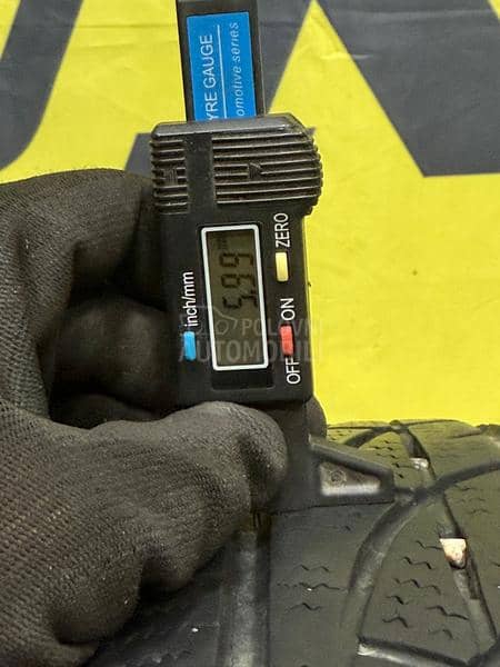 Hankook 235/60 R16 Zimska