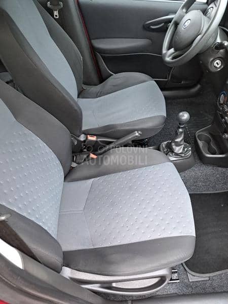 Fiat Punto 1.2 8v