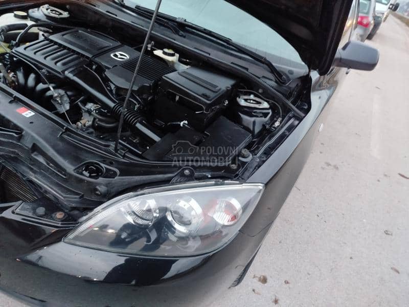 Mazda 3 1.6i  u.v.o.z  C H