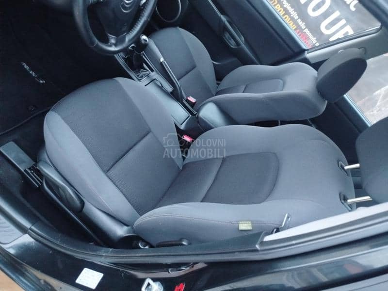 Mazda 3 1.6i  u.v.o.z  C H