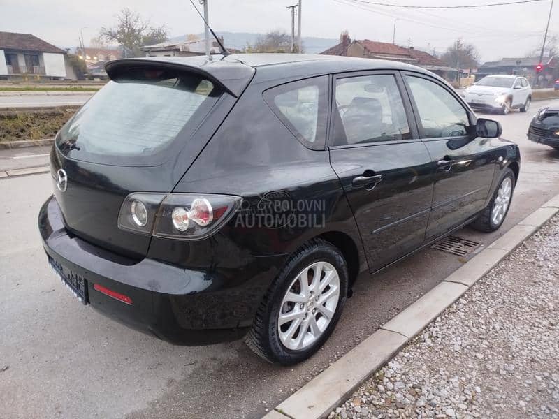 Mazda 3 1.6i  u.v.o.z  C H