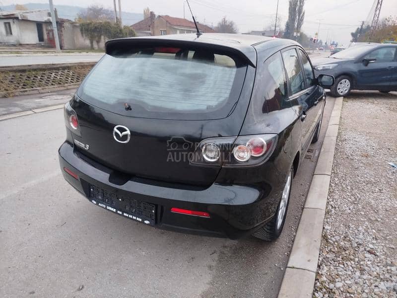 Mazda 3 1.6i  u.v.o.z  C H