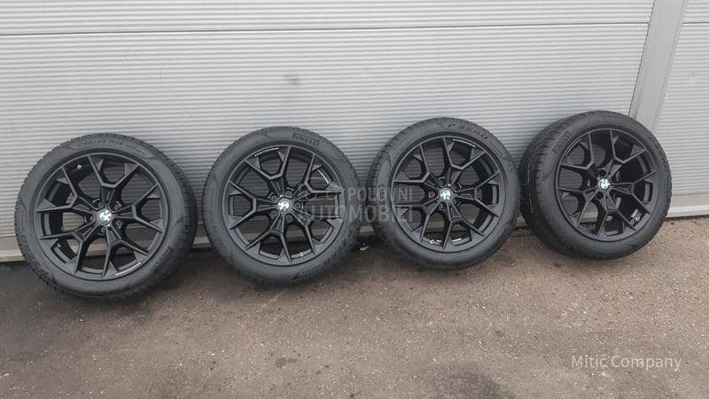 Pirelli 245/45 R19 Zimska