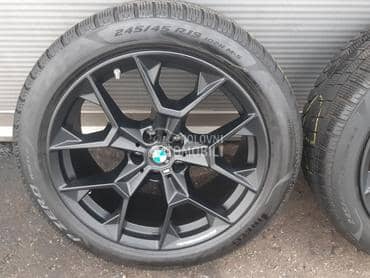 Pirelli 245/45 R19 Zimska