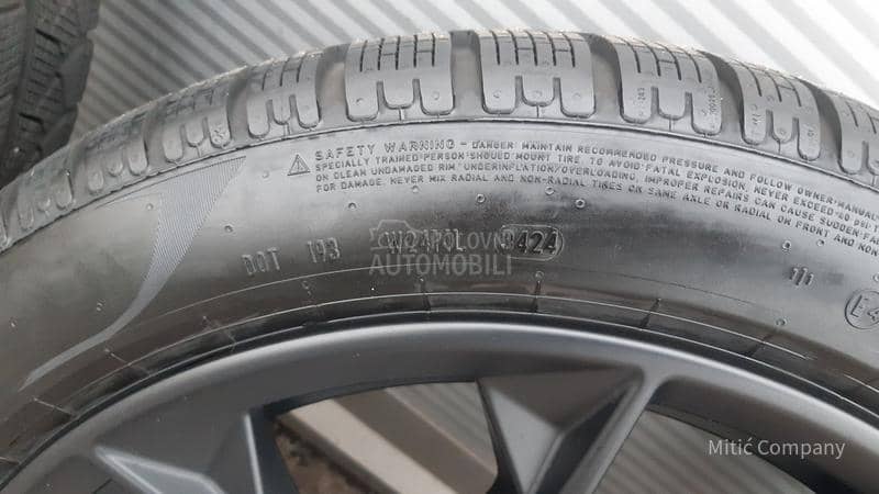Pirelli 245/45 R19 Zimska