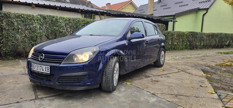 Opel Astra H 