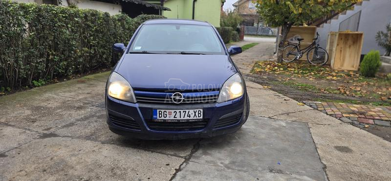 Opel Astra H 