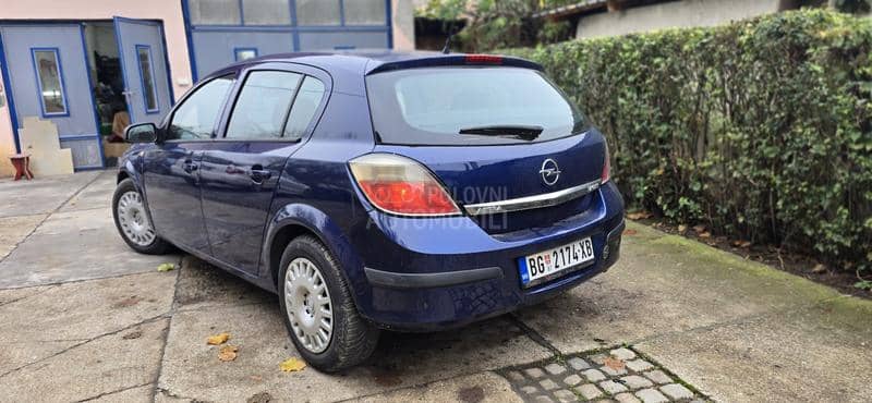 Opel Astra H 