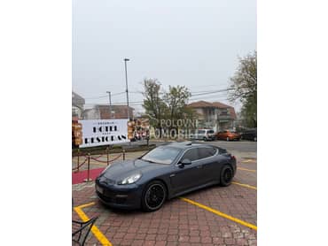Porsche Panamera 4s 4x4