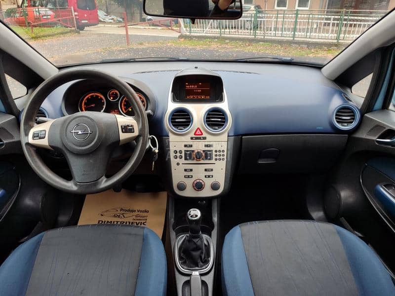 Opel Corsa D 1.4i 16v SVAJCARSKA