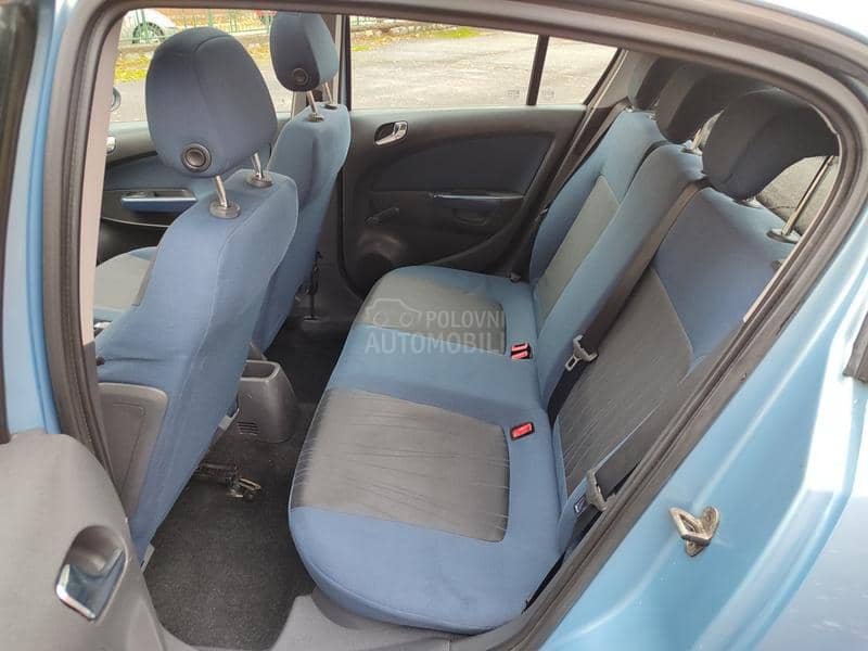 Opel Corsa D 1.4i 16v SVAJCARSKA