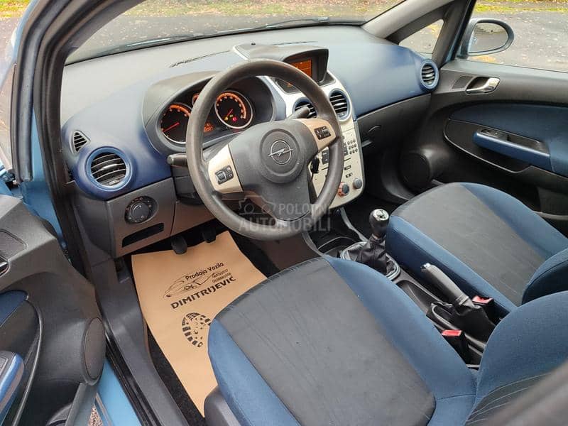 Opel Corsa D 1.4i 16v SVAJCARSKA