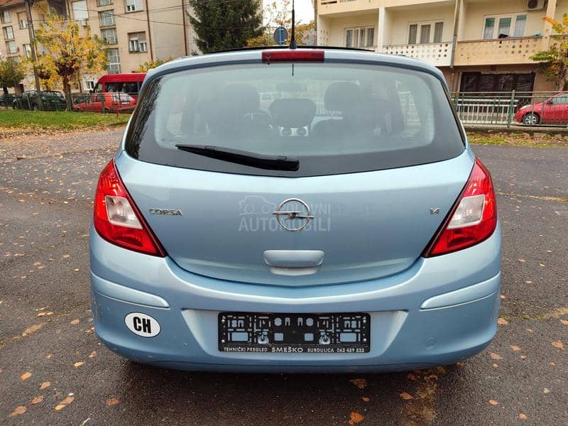Opel Corsa D 1.4i 16v SVAJCARSKA